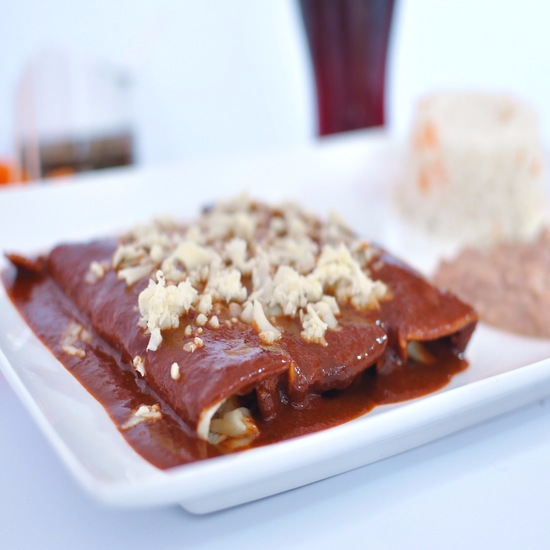 Enchiladas de Pollo Rojas