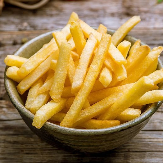 BATATA COM CALABRESA KETCHUP MAIONESE ESPECIAL E CHEDDAR CREMOSO