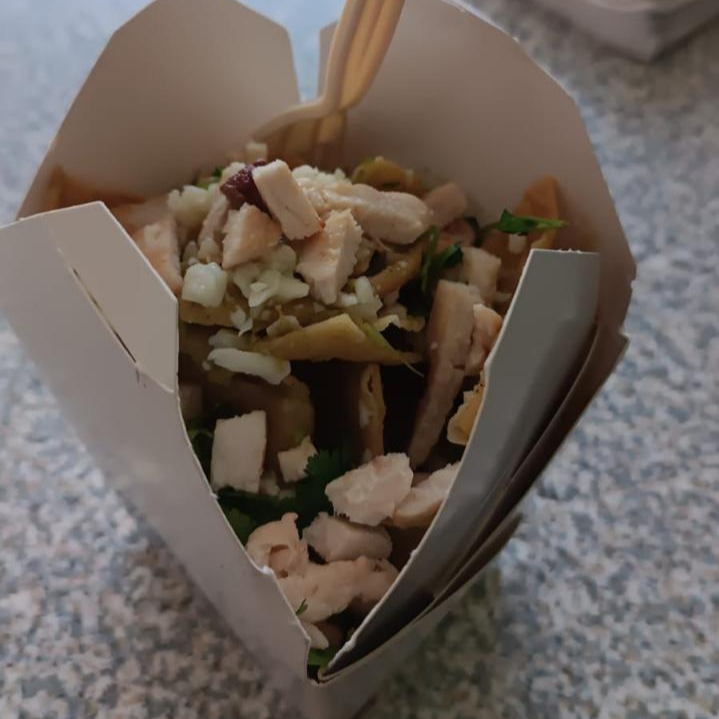 Chilaquiles con Pollo