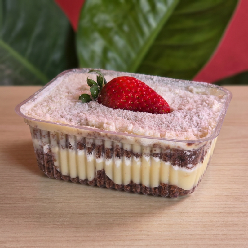 Bolo , Ninho , Brigadeiro e Morango