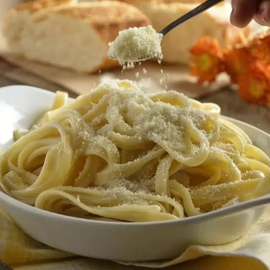 🍝 A LA MANTEQUILLA🧀( Al burro)