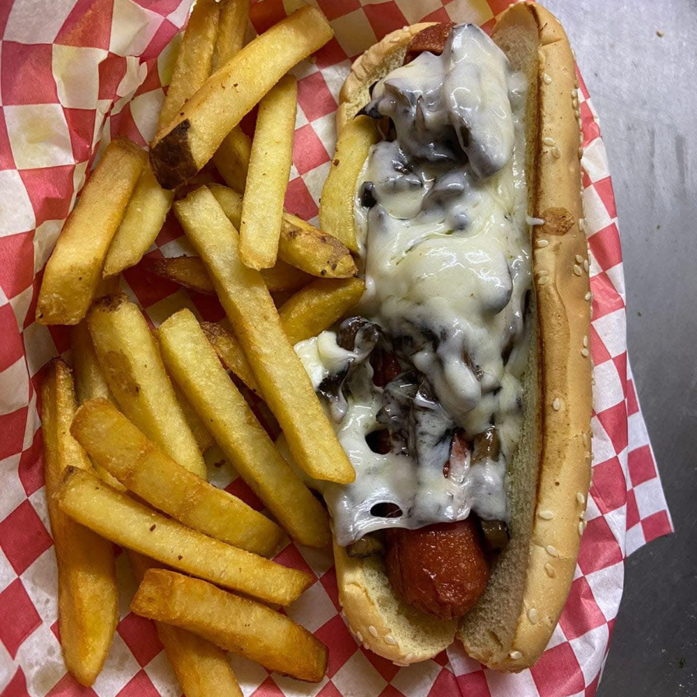 HOT DOG CHAMPIÑONES AL AJILLO CON CHIPS