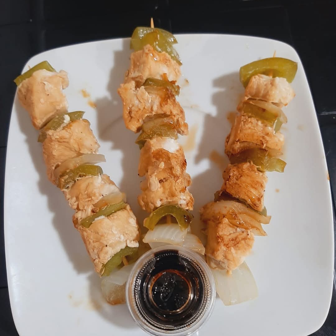 Yakitori de pollo