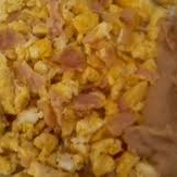 HUEVOS CON TOCINO