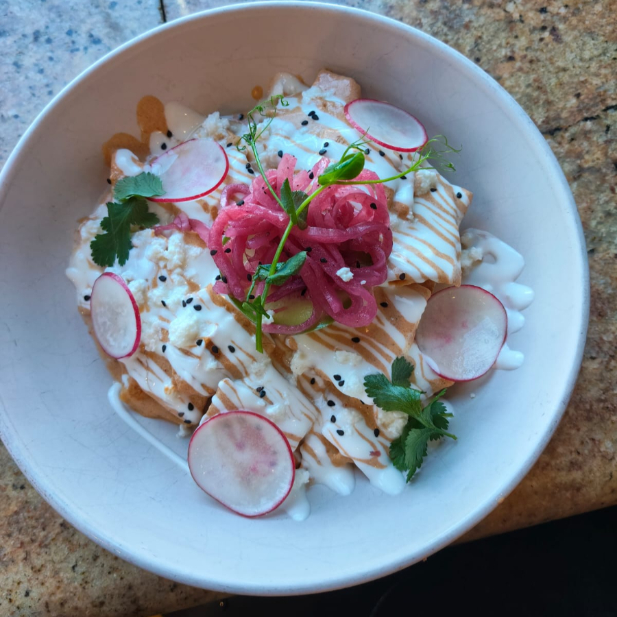 CHILAQUILES CHIPOTLE