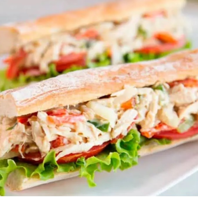Sándwich Pollo Mechado