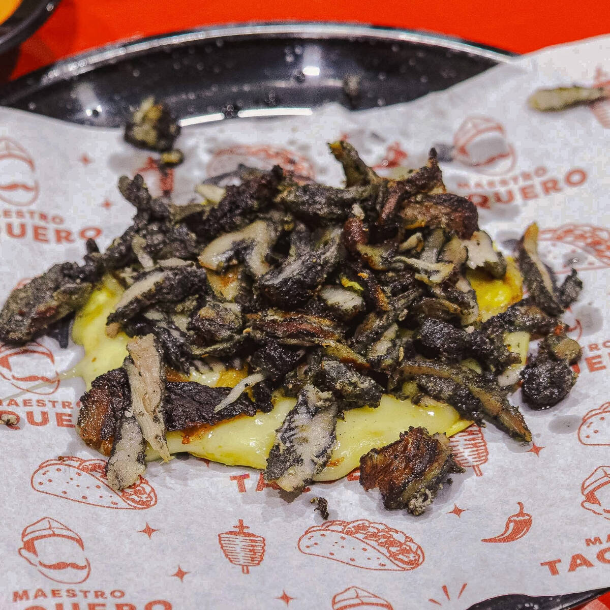 TACO SUIZO PASTOR NEGRO MAIZ