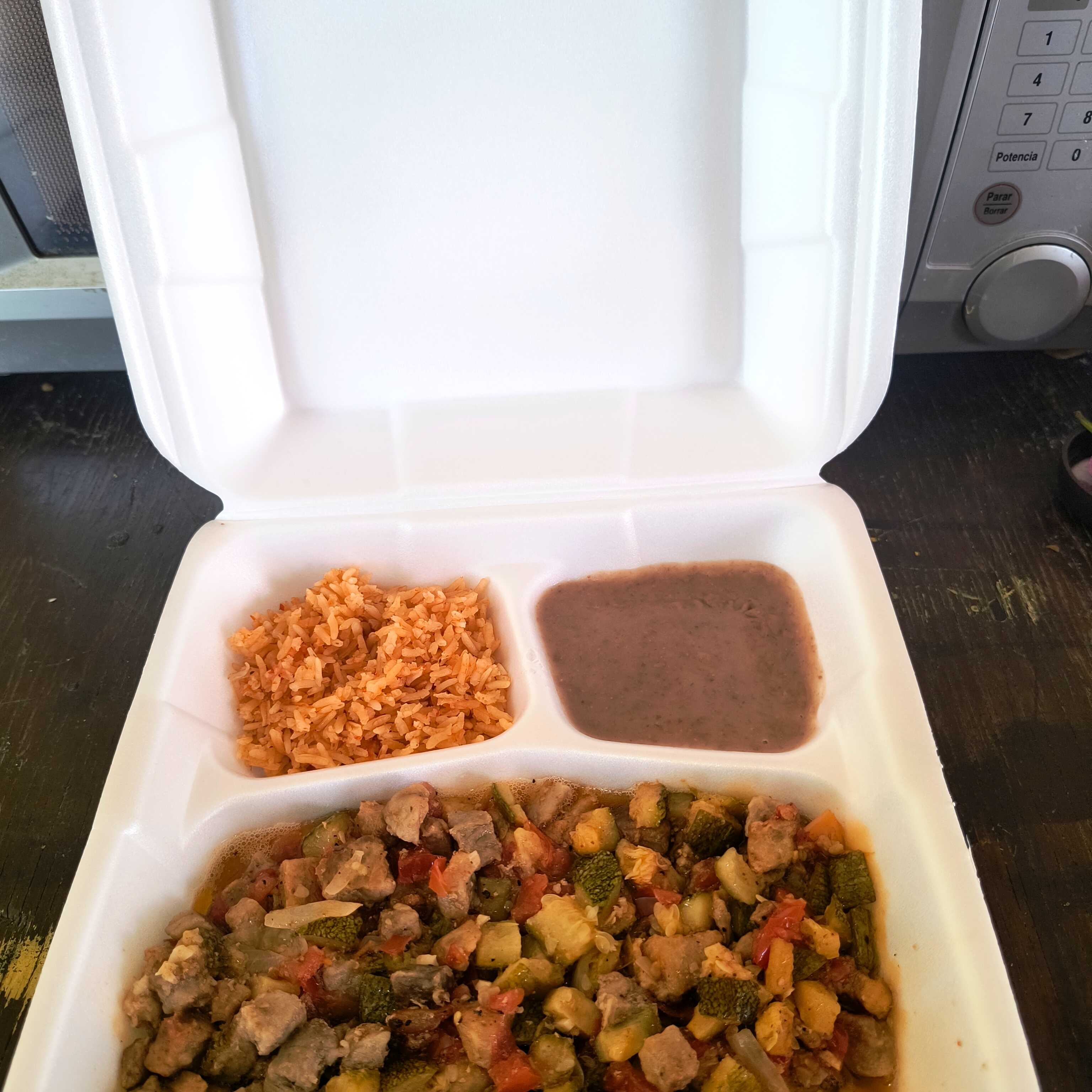 Calabacitas con Carne