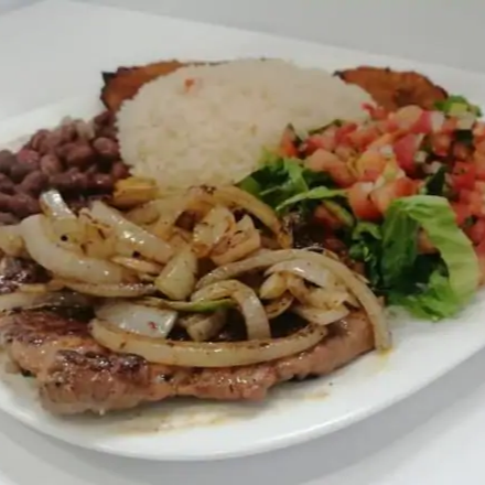Casado con Bistec