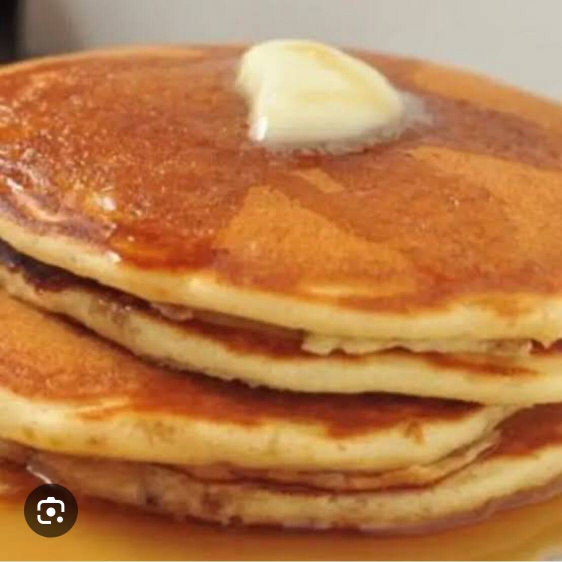 Deliciosos y Esponjosos Hot Cakes con Tres Piezas