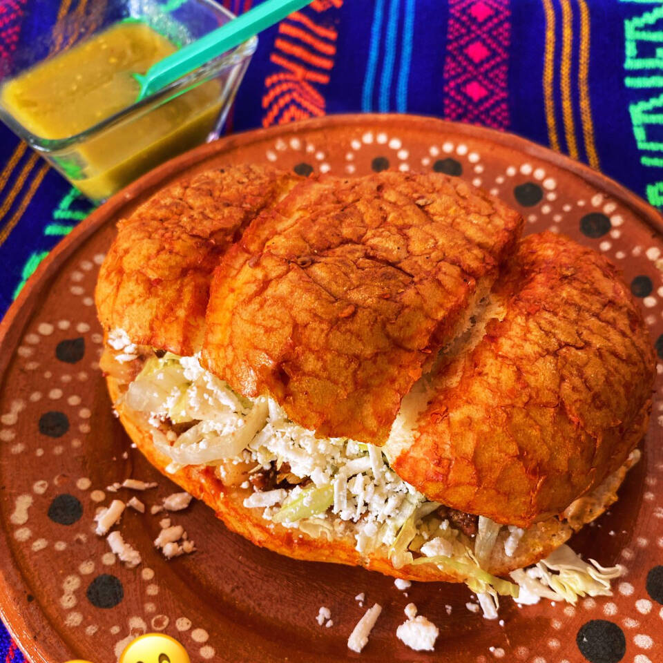 Pambazo de Pollo