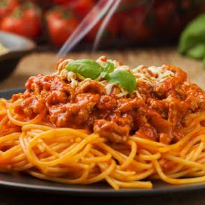 SPAGUETI A LA BOLOGNESA