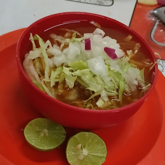 Mini pozole rojo