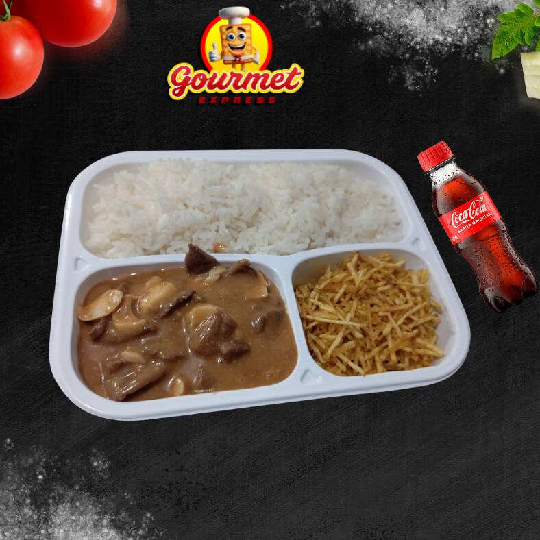 Uma combinação perfeita! Delicioso strogonoff com arroz soltinho e batata palha crocante, acompanhado de uma Coca-Cola geladinha de 200 ml. Ideal para quem quer uma refeição completa, saborosa e super prática!