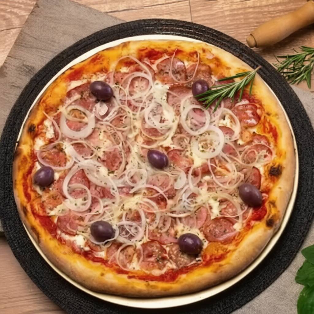 calabresa, mussarela, cebola, oregano