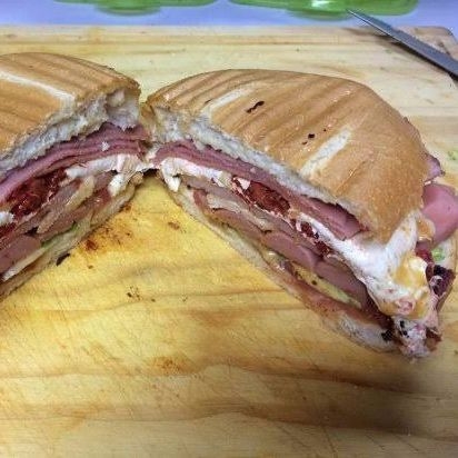 Bistec con Queso Promo $65💗💗