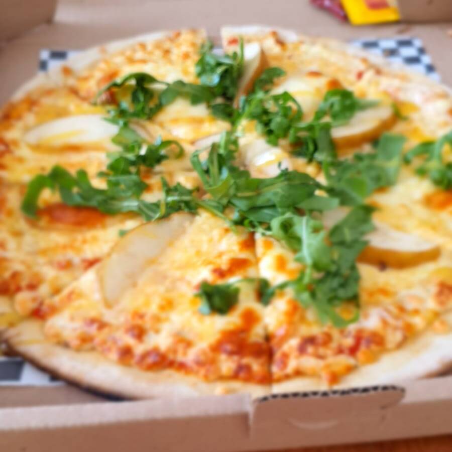 Pizza de Pera con Queso Ahumado GDE