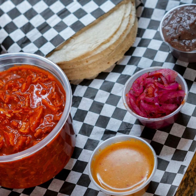 1/2 KILO DE COCHINITA PIBIL