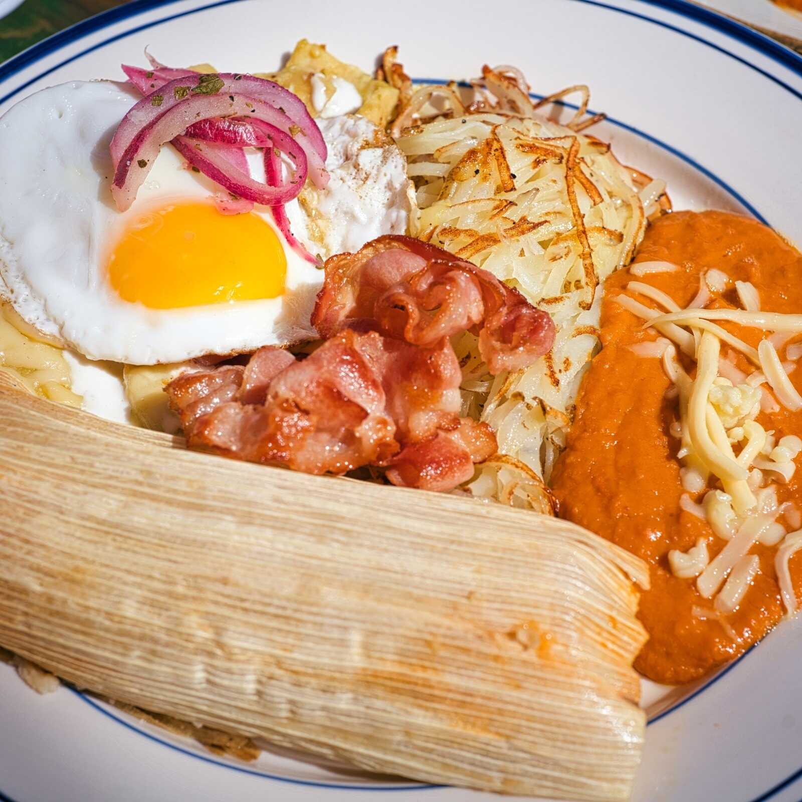PLATO ELAMANECIDO