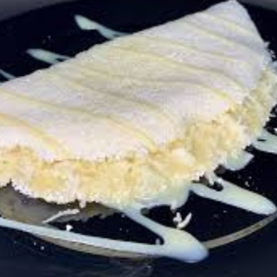 Tapioca feita com Massa Artesanal e recheio de leite condensado