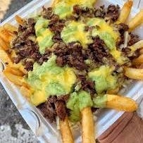 Papas con Bistec y Guacamole