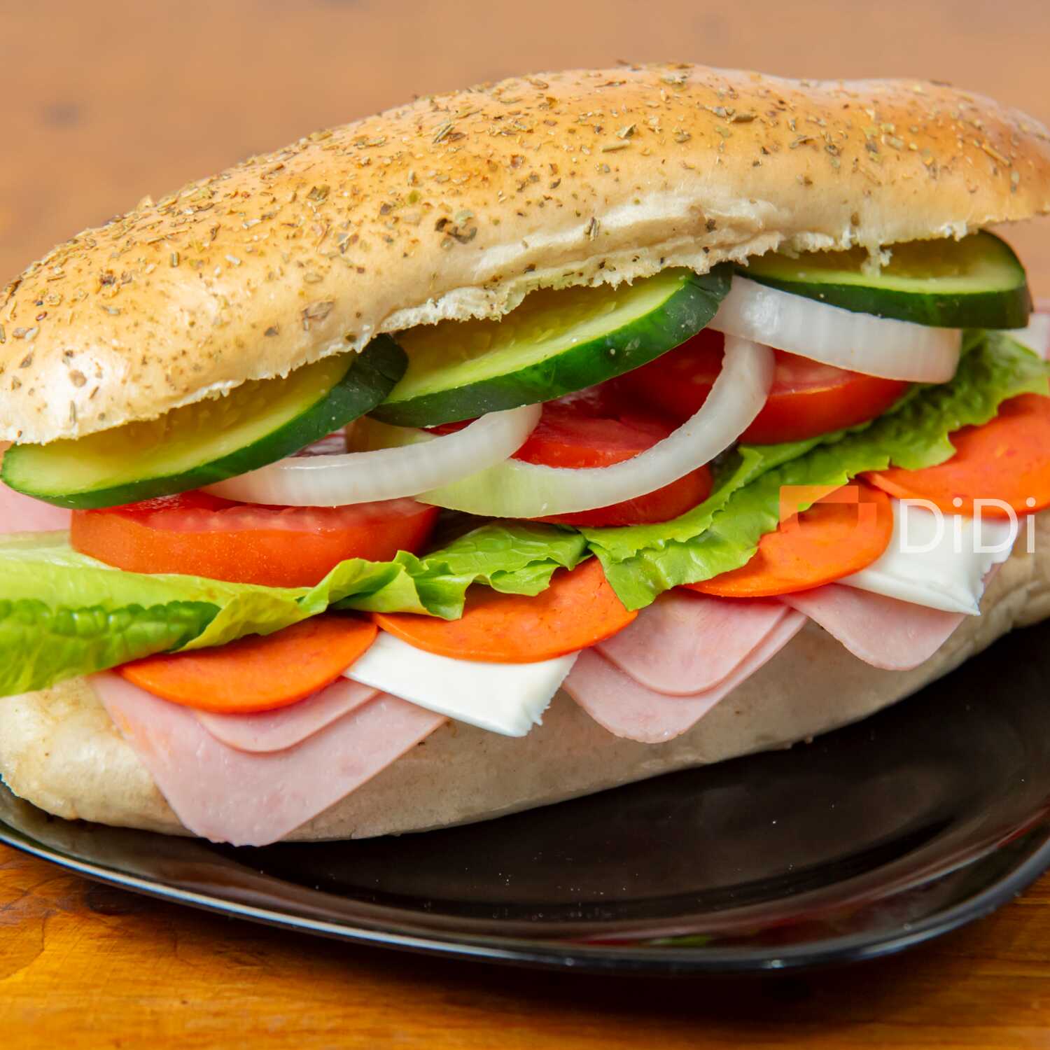 BAGUETTE CARNES FRIAS + BEBIDA