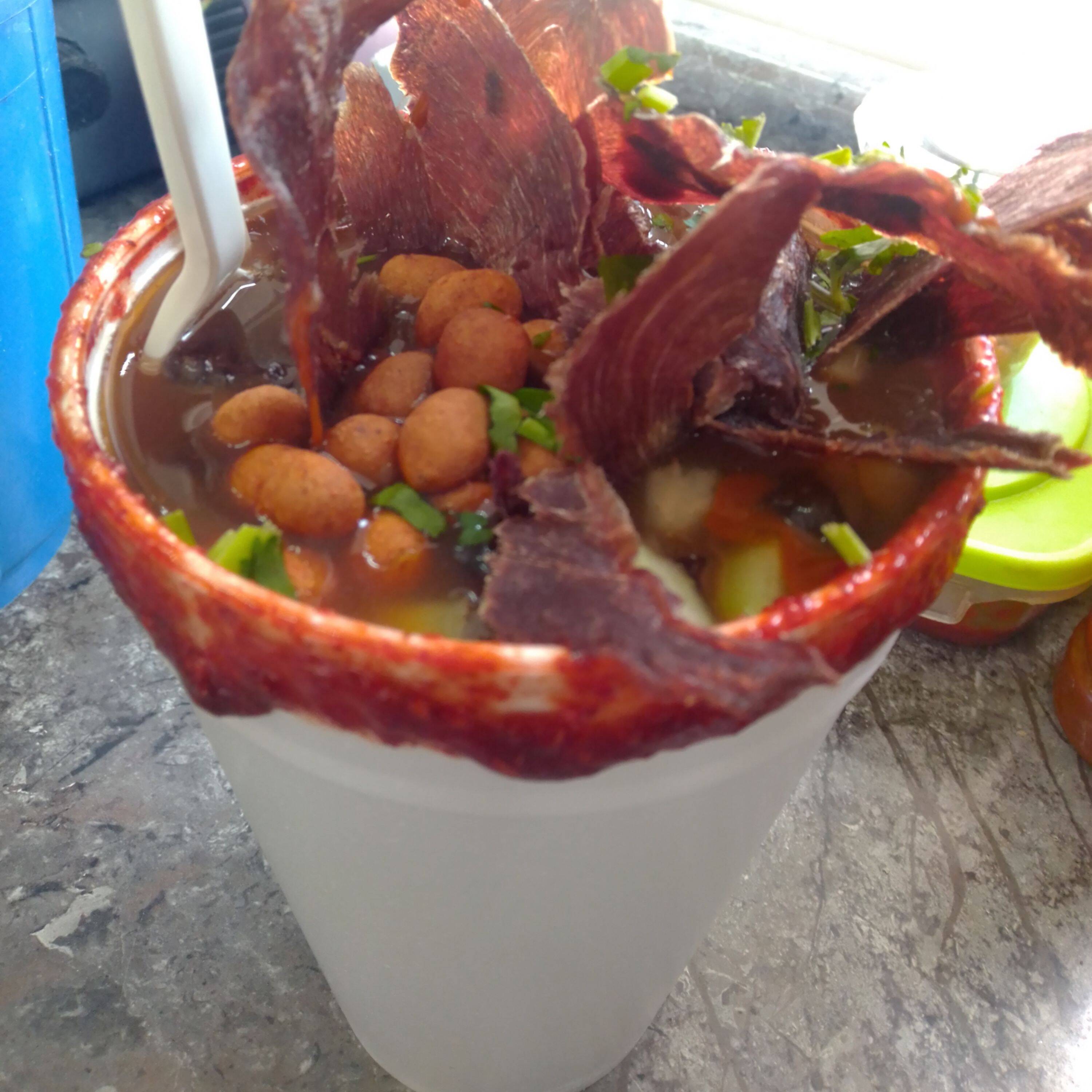 Clamato con Carne Seca (Litro)