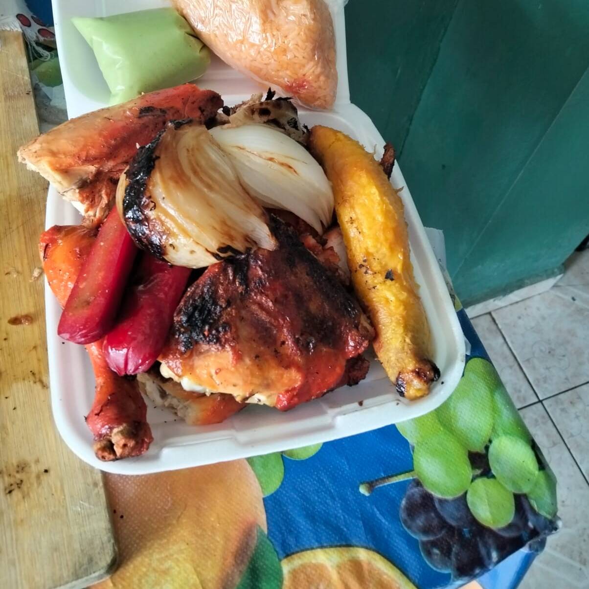 POLLO ASADO COMPLETO