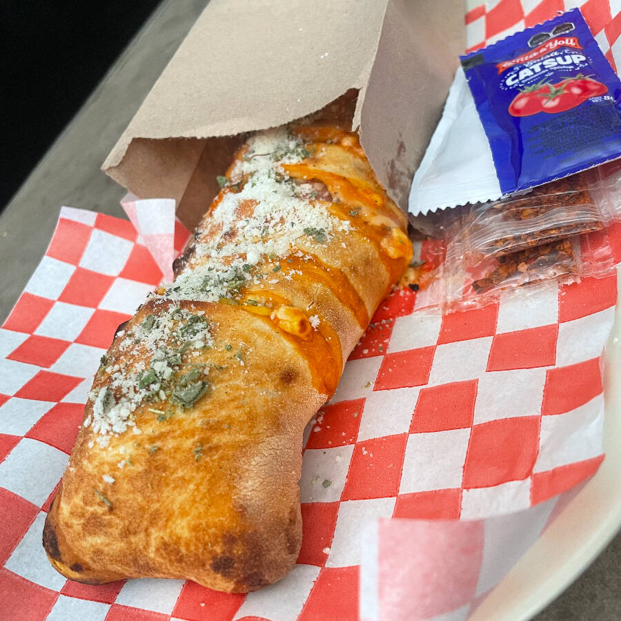 Stromboli 3 Ingredientes a Elegir