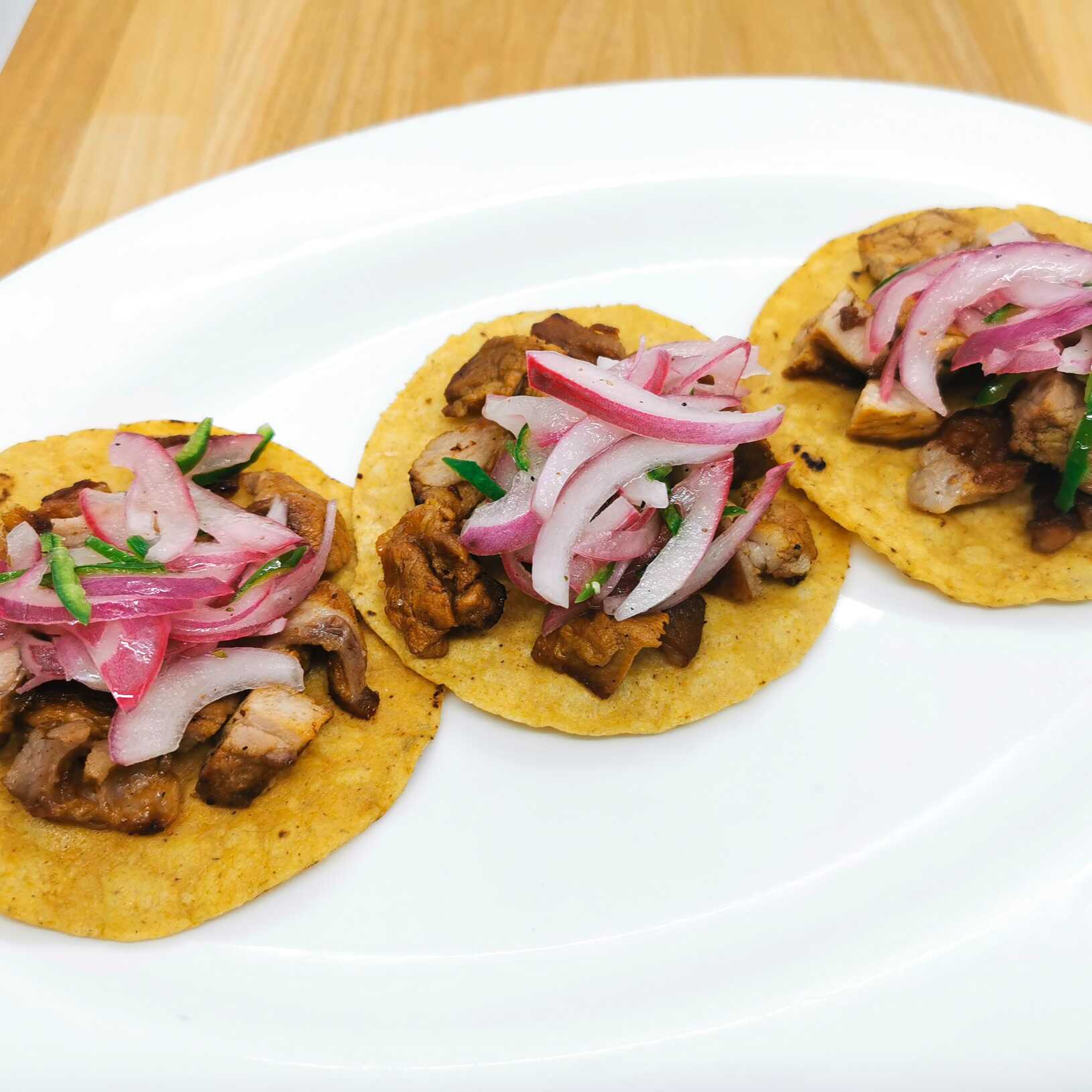 Tostadas de Carnitas 3pzas