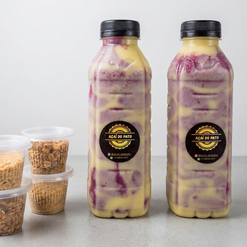 Combo Garrafa 500ml – O Mais Pedido!
Nosso famoso Açaí na Garrafa de 500ml é perfeito para quem busca praticidade sem abrir mão do sabor!
Acompanha 1 calda grátis, à escolha do cliente, e você ainda pode deixar seu açaí do seu jeito com adicionais opcionais.
500ml de puro açaí
1 calda grátis (à escolha do cliente)
Adicionais opcionais
O combo mais pedido da casa! Cremoso, geladinho e irresistível. Experimente o sabor que conquistou os clientes do Açaí do Pato!