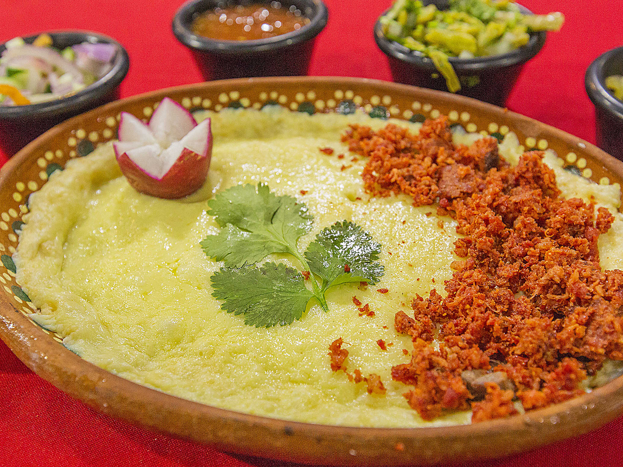 Queso Fundido con Chorizo