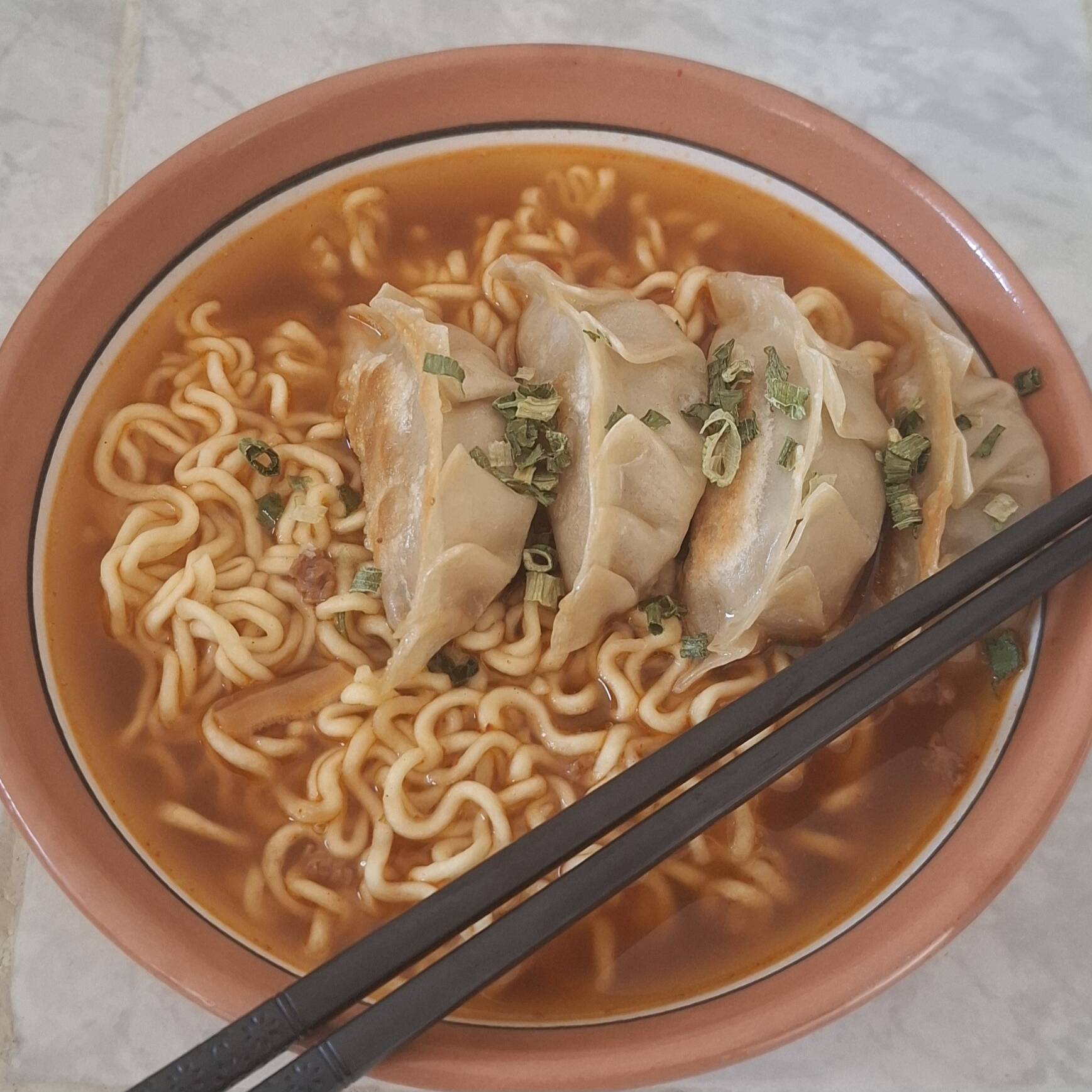 Ramen con Dumplings