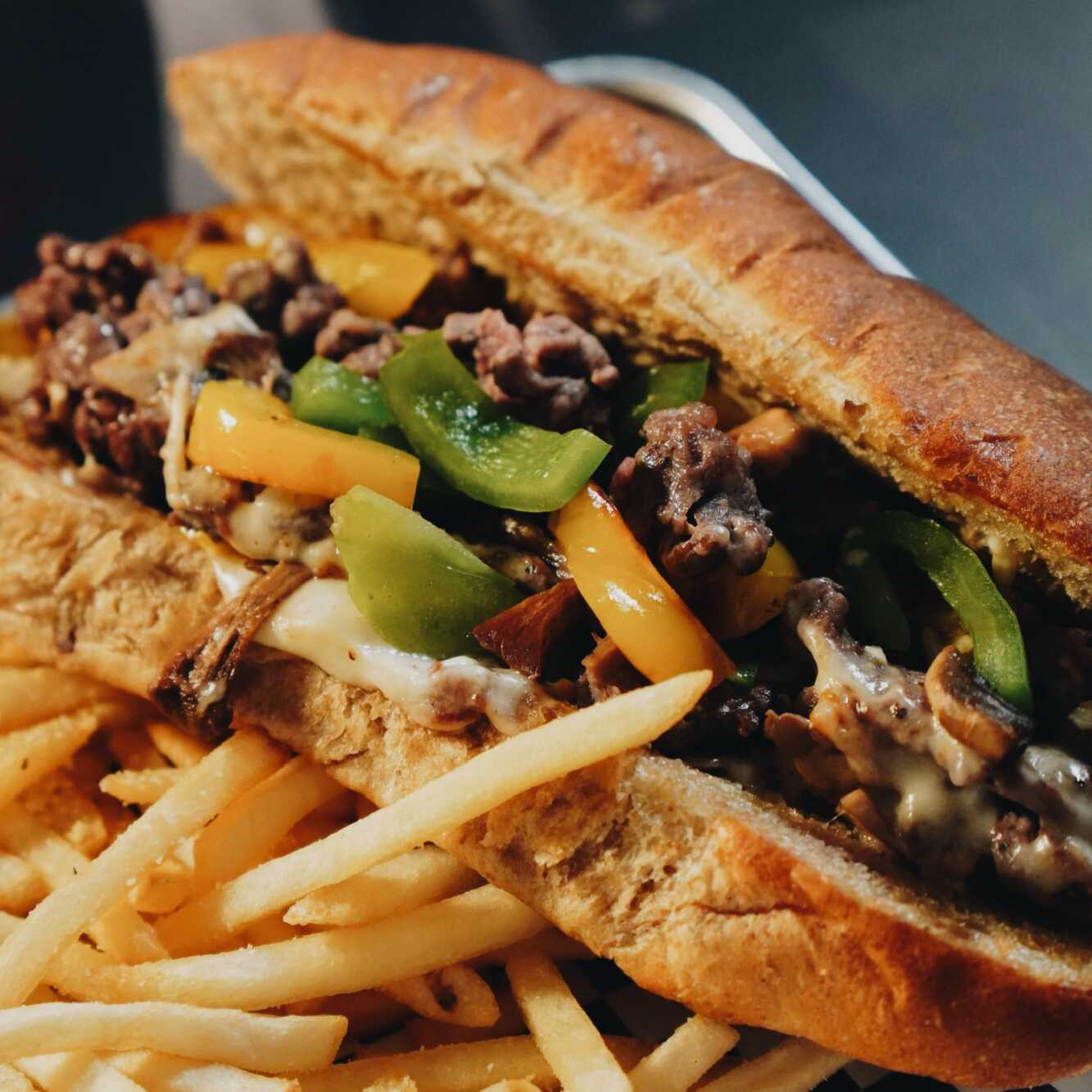 Philly Cheesesteak + Complemento
