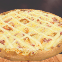 Palmito, tomate com cobertura generosa de mussarela e requeijão cremoso