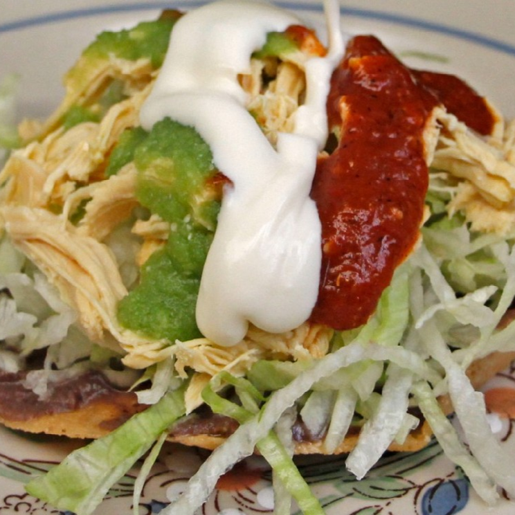 TOSTADA DE POLLO