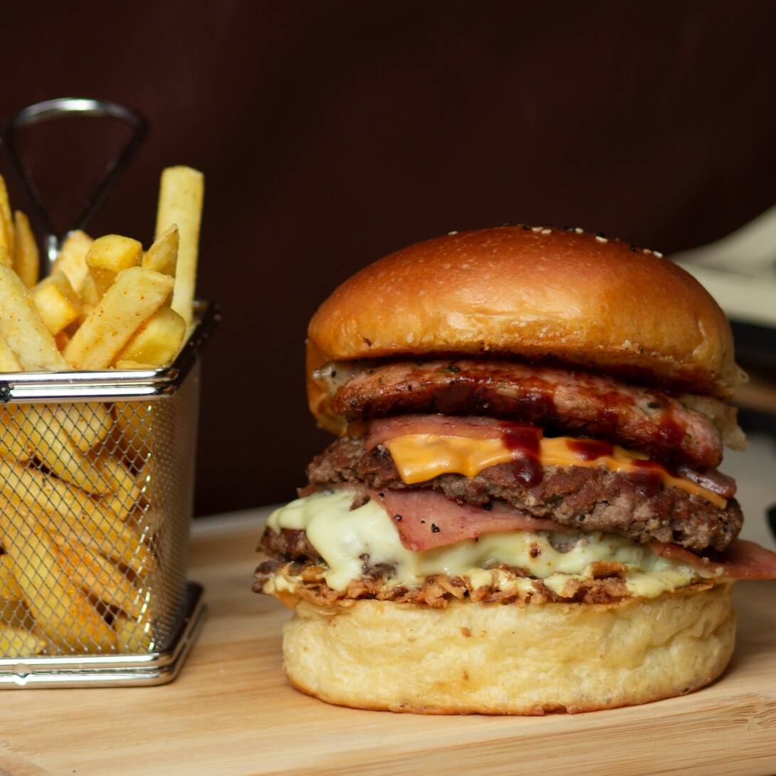 Burger Doble Carne + papas