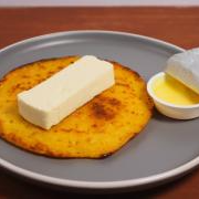 Arepa de Chócolo con Quesito + Buñuelo + Empanada
