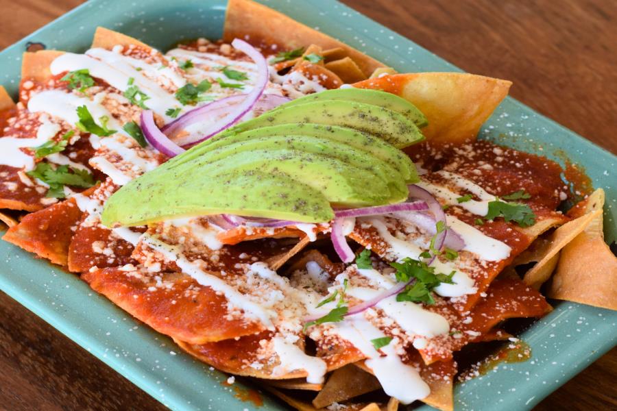 Chilaqui Rojos C Pollo Y Huevo