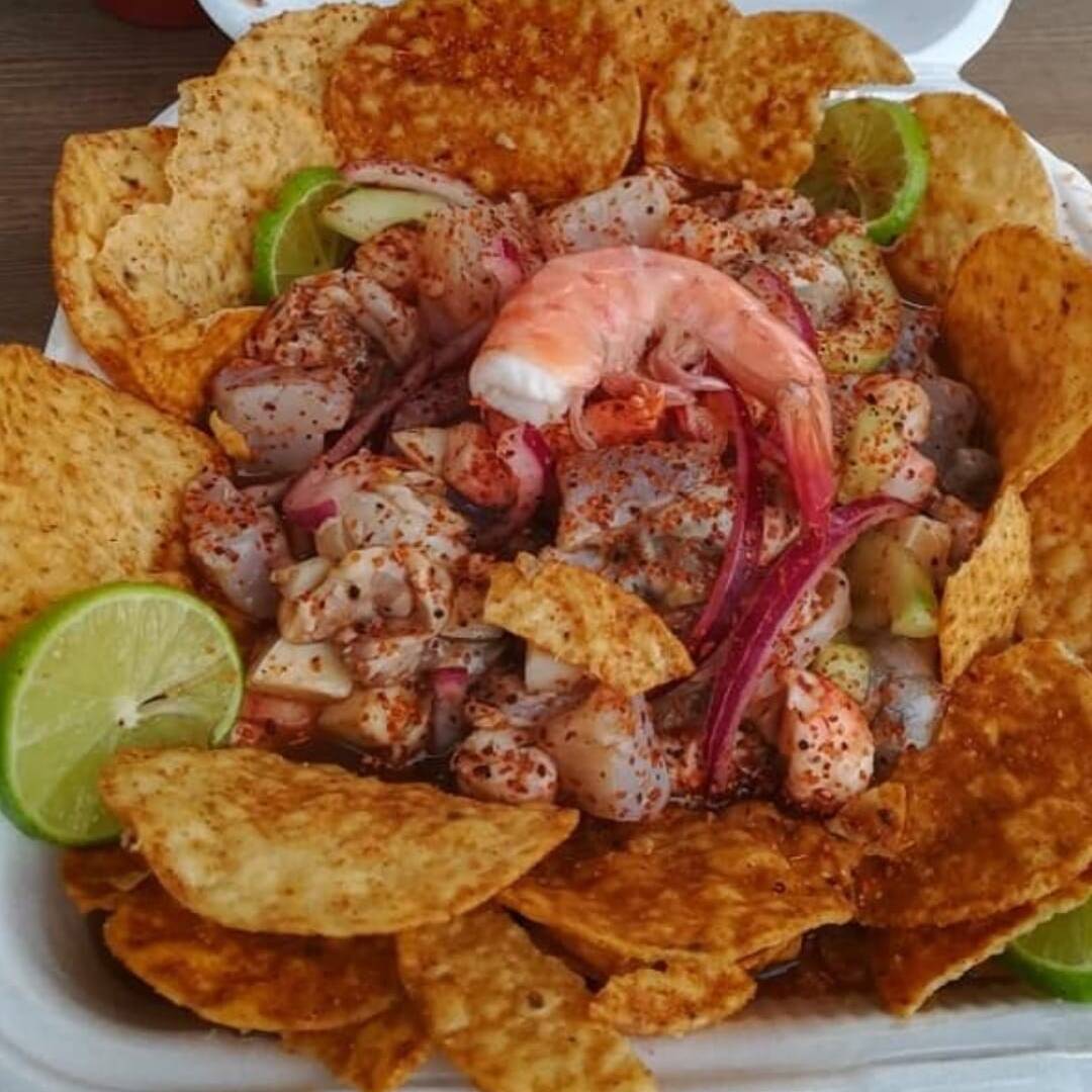 TOSTIAGUACHILE (ROJO, VERDE, SALSAS NEGRAS O MANG