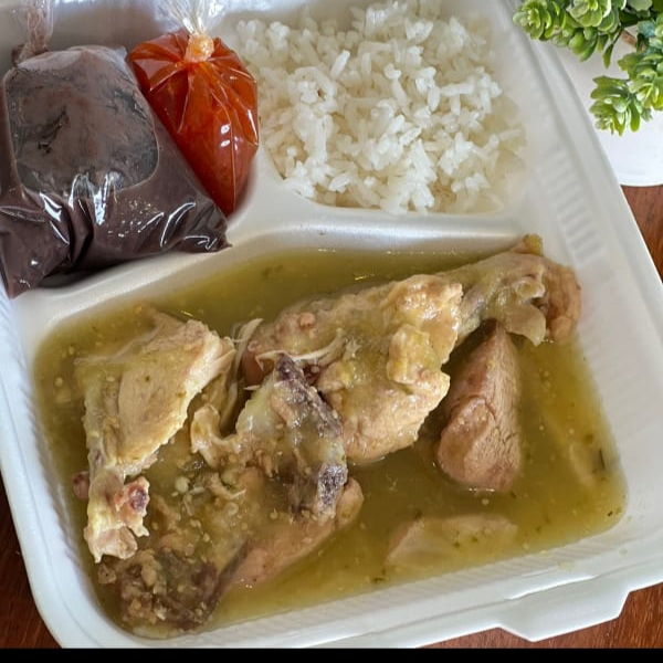 Pollo en Salsa Verde