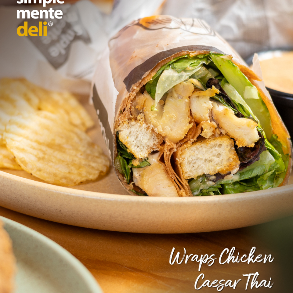 Combo wrap caesar + agua frutal