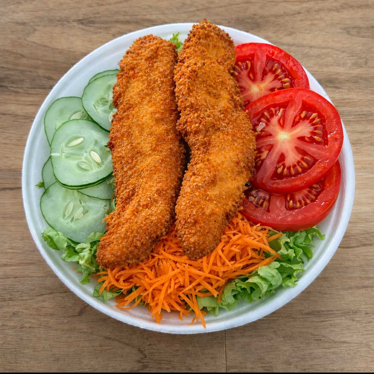 Alface Tomate e frango a Milanesa ( nao acompanha arroz e feijão )