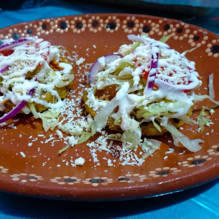 Sopes + Agua
