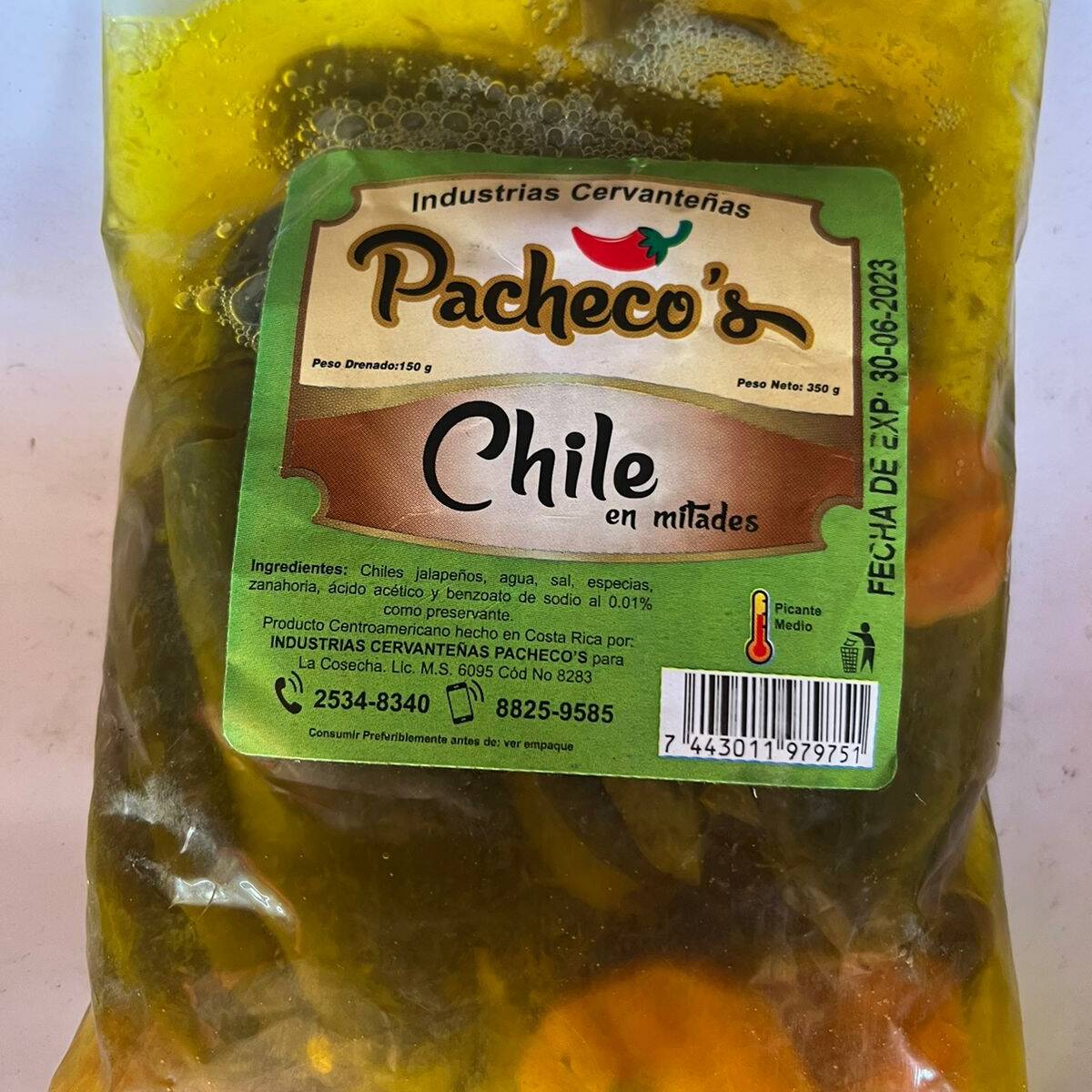 Chile Jalapeño en mitades