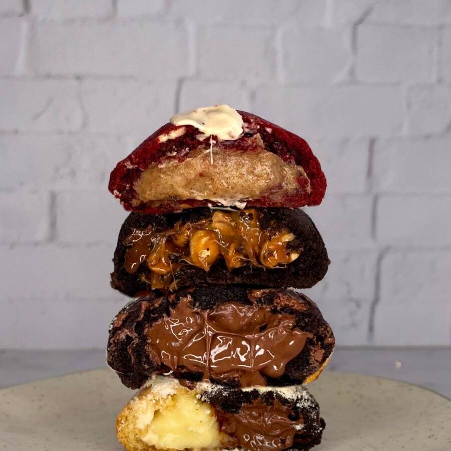 Todos nosso cookies são assados na hora, demorando cerca de 20 minutos para ficarem prontos e chegam quentinhos para você <3