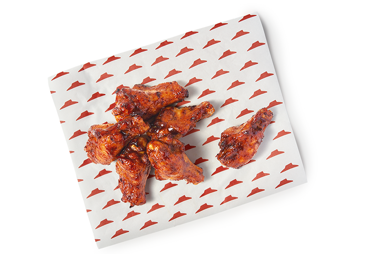 Coxinhas de frango assadas e marinadas no molho barbecue levemente picante.