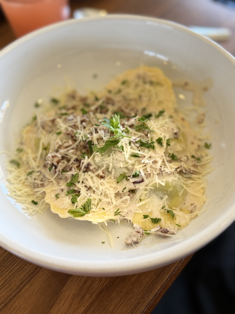 Ravioli en salsa di noci