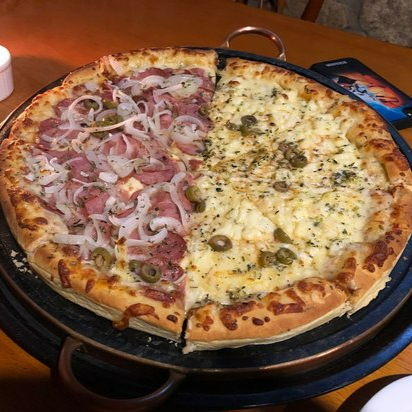 METADE CALABRESA/MUSSARELA 8 FATIAS