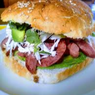 CEMITA MILANESA DE PUERCO + CEMITA SALCHICHA